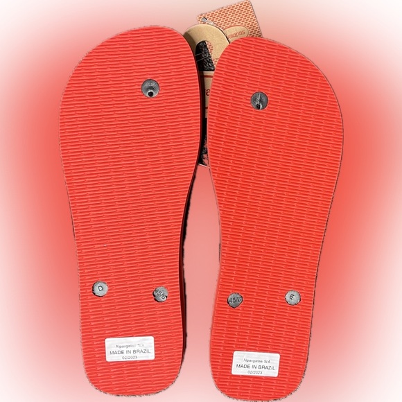 Havaianas Mickey Mouse Red Flip Flops Size 13 - Picture 3 of 4